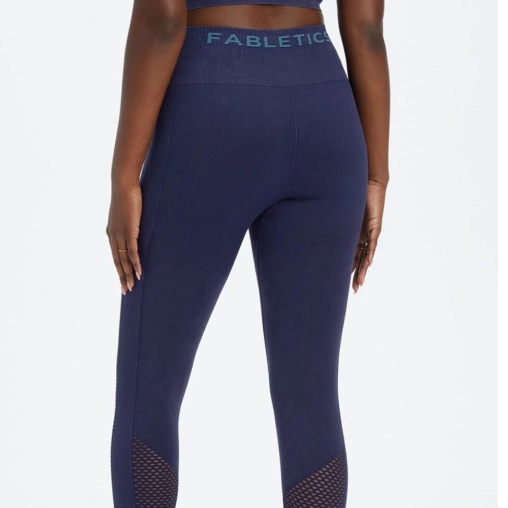 Fabletics Sync Seamless High-Waisted 7/8 Legging Navy XS NWOT